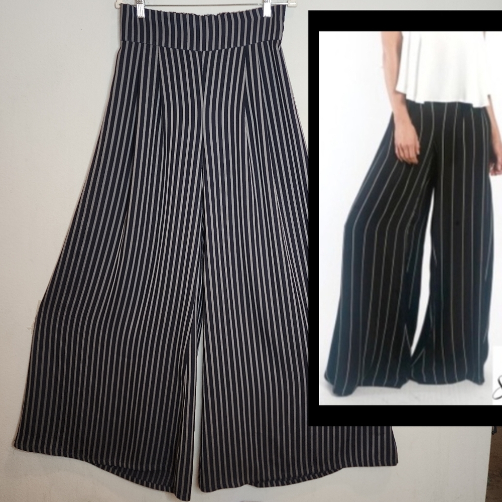 Otis & Maclain Palazzo Extra Wideleg Pleated Pull On Pants Blue White Stripe L